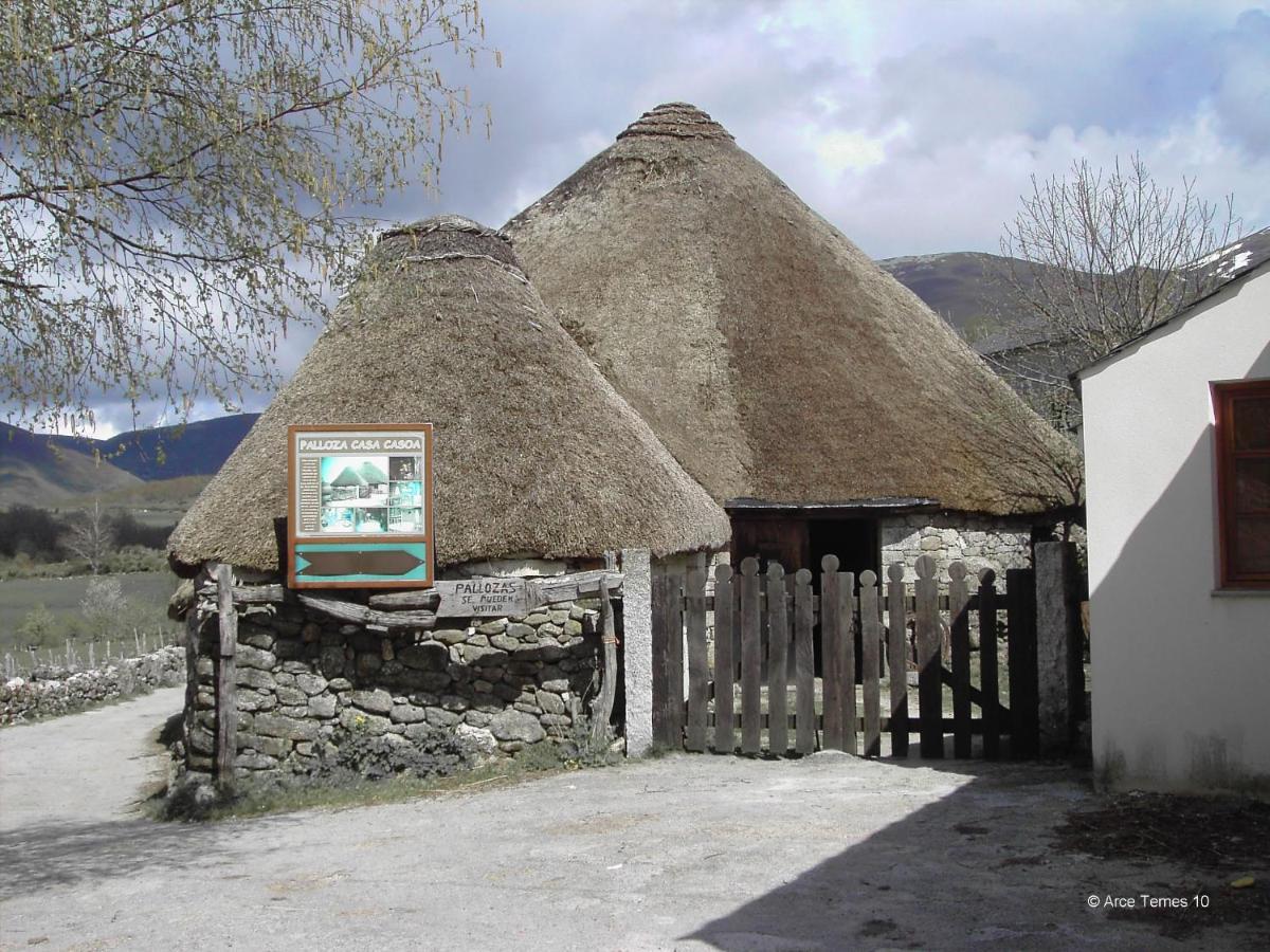 Hotel Piornedo Екстериор снимка
